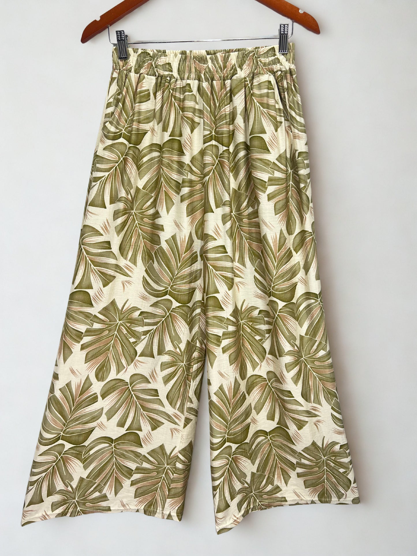100% Cotton Tropical Leaf Wide-Leg Pants – Green & Beige