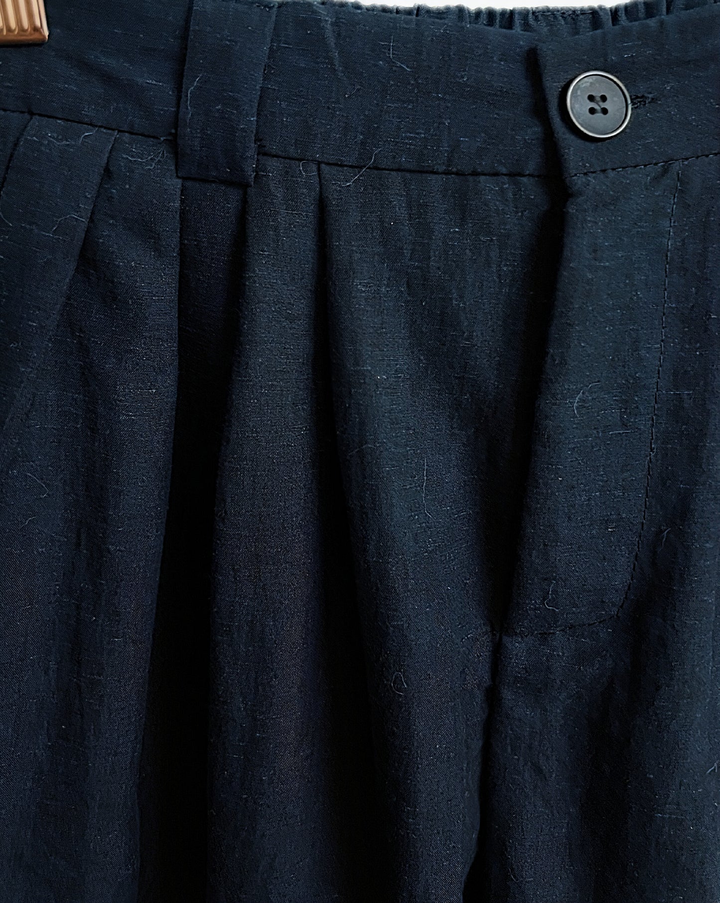 Tailored Breeze Shorts Black– Cotton Linen Blend