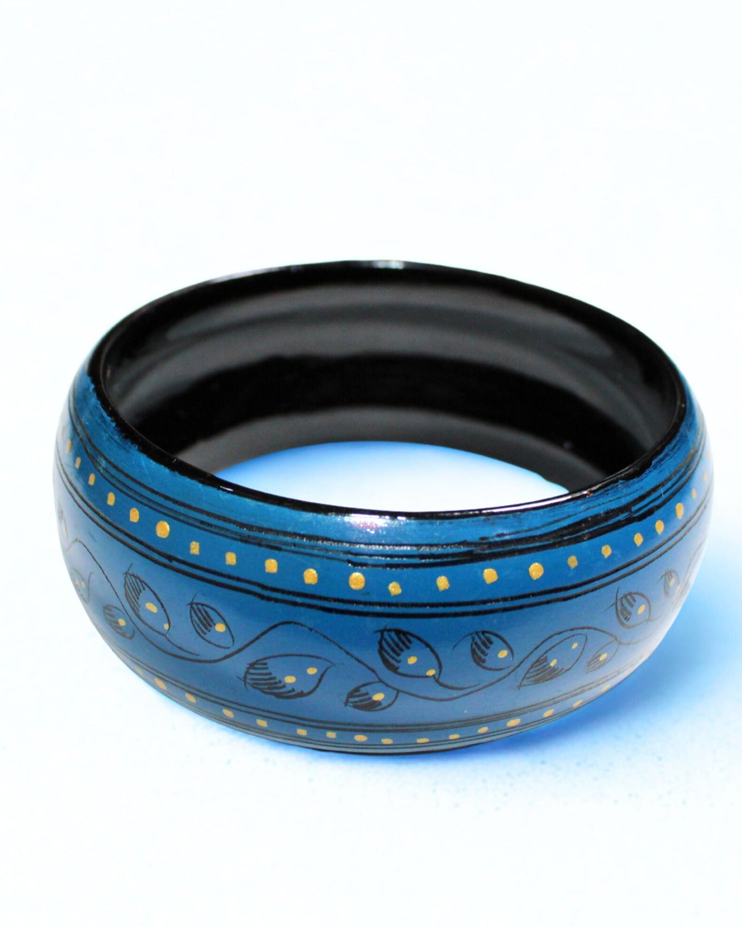 Ocean Whisper – Lacquerware Bangle