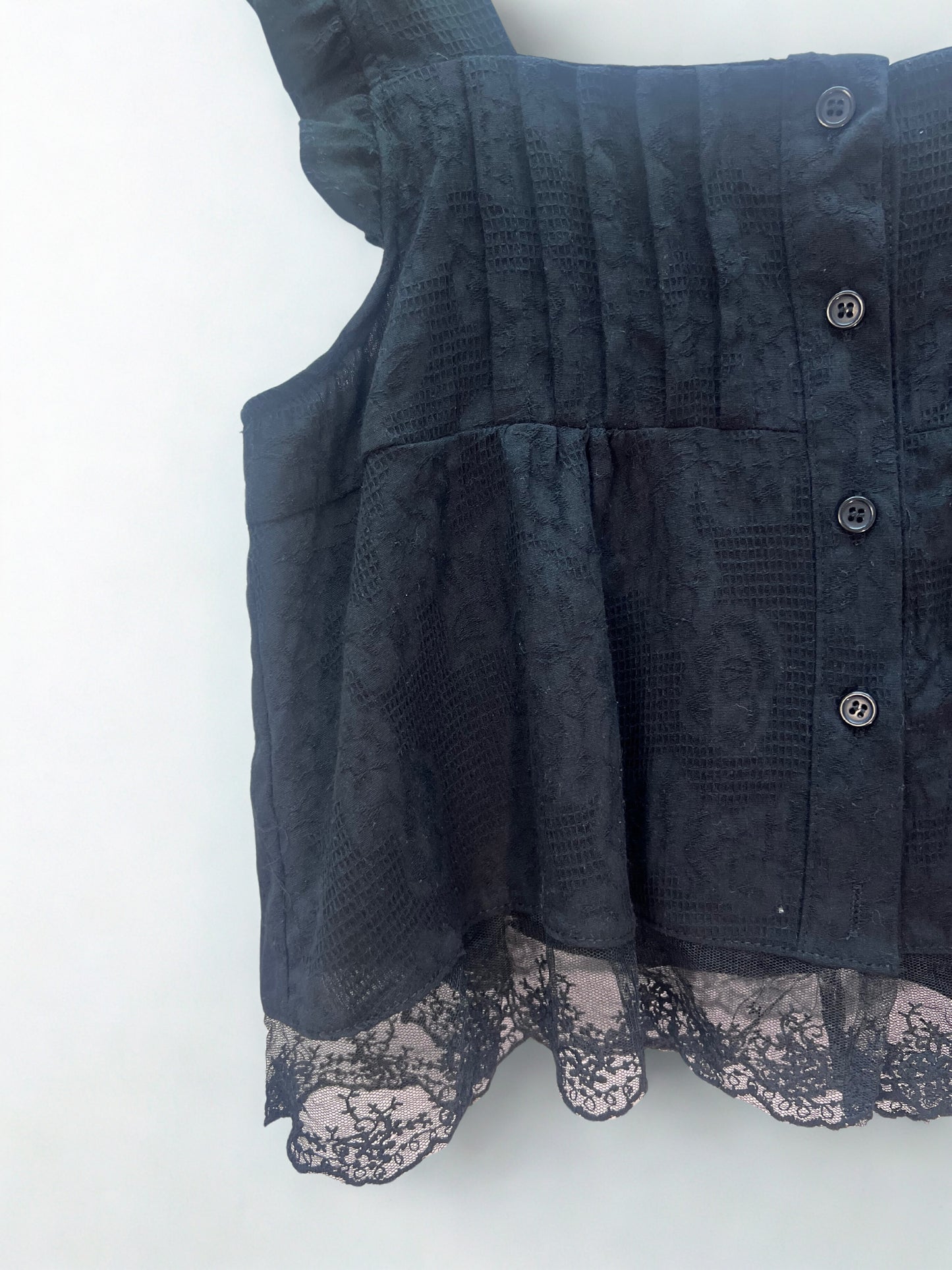 Noira – Black Ruffle Strap Blouse with Lace Hem