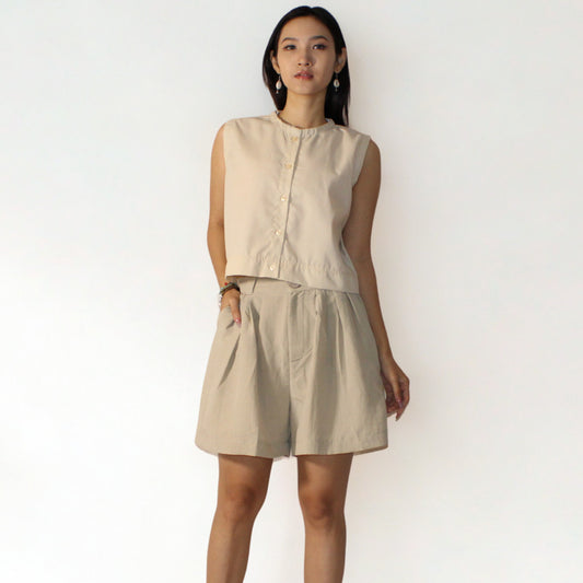 Tailored Breeze Shorts Sand Beige:– Cotton Linen Blend