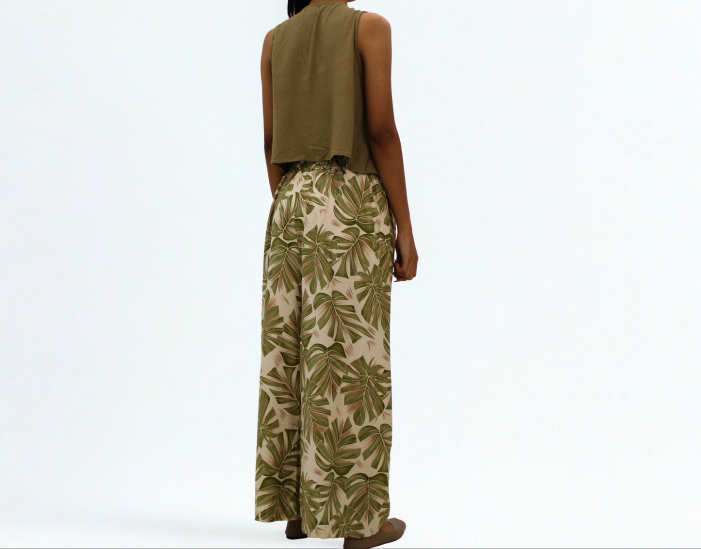 100% Cotton Tropical Leaf Wide-Leg Pants – Green & Beige
