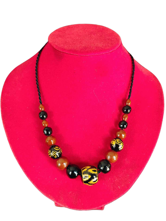 Royal Swirl” Lacquerware Bead Necklace – NK11